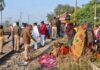 ट्रेन की चपेट में आने से मां की मौत, बेटी गंभीर रूप से घायल