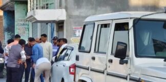 एंटी करप्शन टीम ने लेखपाल को दस हजार रुपये रिश्वत लेते रंगे हाथों किया गिरफ्तार