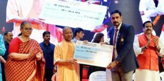 Chandauli news: धरहरा के अर्न्तराष्ट्रीय खिलाड़ी अभय सिंह को सीएम ने किया सम्मानित