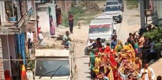 वैदिक मंत्रोच्चार व जयकारों के साथ निकाली गई कलश यात्रा, नौ दिवसीय श्री लक्ष्मी नारायण महायज्ञ शुरू