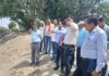 Chandauli news- गुरैनी पंप कैनाल के पास गंगा कटान रोकने के चल रहे कार्यों का जिलाधिकारी ने किया निरीक्षण