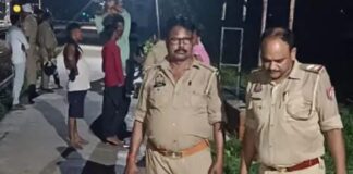 Chandauli news- तुलसी आश्रम रेलवे ट्रैक पर मिला अज्ञात युवक का शव, ट्रेन की चपेट में आने की आशंका