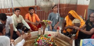 Chandauli news- स्वयंभू महादेव की चौखट पर मिट जाता है मृत्यु का भय! सदियों पुराना है शिवधाम