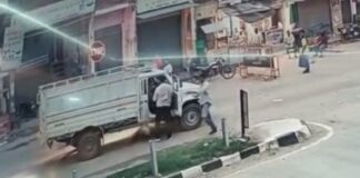 Chandauli news- चहनियां बाजार में दबंगई का तांडव, बीच सड़क पर मारपीट करने वाले तीन युवक गिरफ्तार
