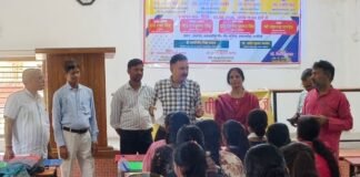 Chandauli news- नशे के विरुद्ध विद्यार्थियों ने लिया संकल्प, हर घर तिरंगा अभियान में भी दिखाया उत्साह
