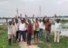Chandauli news- खेतों में जलभराव से मचा हाहाकार, हजारों एकड़ फसल बर्बादी की कगार पर