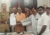 Chandauli news- व्यापारियों की समस्याओं पर एसपी से सीधी मुलाकात, जांच और कार्रवाई का मिला भरोसा