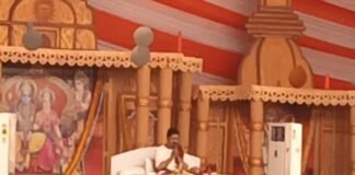 Chandauli news- धानापुर में श्रीराम विवाह प्रसंग सुन भावविभोर हुए श्रद्धालु, हजारों भक्तों की उमड़ी भीड़